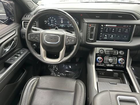Used 2024 GMC Yukon Denali w/ Denali Reserve Package AWD/4WD image 19