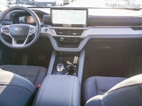 New 2026 Ford Explorer Active image 14