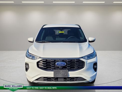 Used 2023 Ford Escape ST-Line Select w/ Tech Pack #1 AWD/4WD image 9