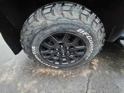 Used 2023 Chevrolet Colorado Trail Boss w/ Advanced Trailering Package image 9