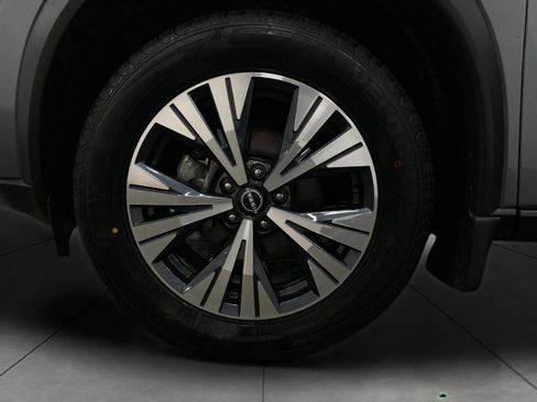 Certified 2023 Nissan Rogue SV image 11