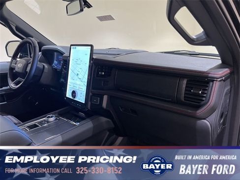 Used 2024 Ford Expedition Max Limited image 26