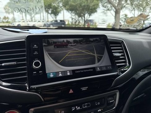 Certified 2025 Honda Ridgeline Black Edition image 26