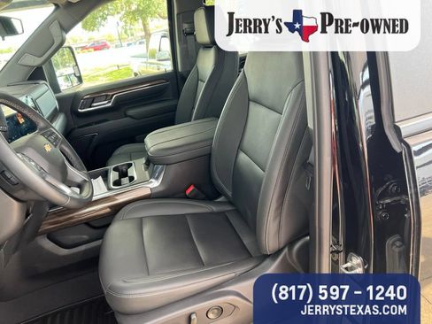 Used 2024 Chevrolet Silverado 3500 LT w/ Convenience Package AWD/4WD image 9