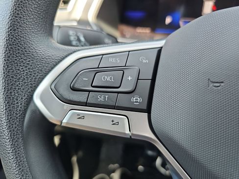 Used 2023 Volkswagen Tiguan S FWD image 18