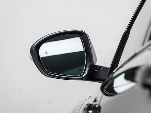 Used 2023 Alfa Romeo Stelvio Veloce AWD/4WD image 17