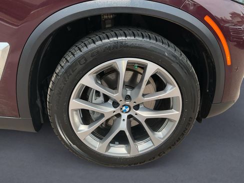 Used 2025 BMW X5 xDrive40i AWD/4WD image 14