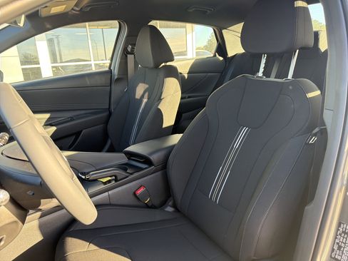 New 2026 Hyundai Elantra Sport image 5