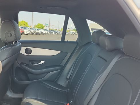 Used 2021 Mercedes-Benz GLC 300 4MATIC image 12