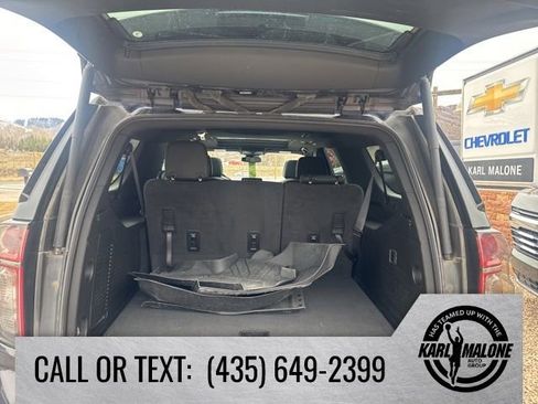 Used 2024 Chevrolet Suburban Z71 image 7