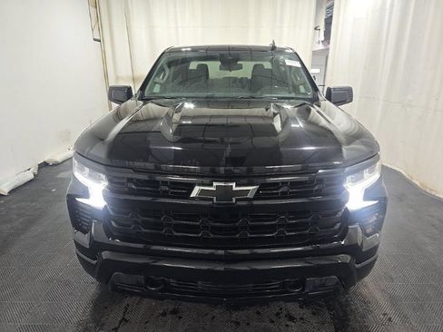 Used 2024 Chevrolet Silverado 1500 RST w/ Z71 Off-Road Package AWD/4WD image 3