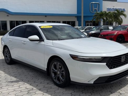Used 2023 Honda Accord EX image 9