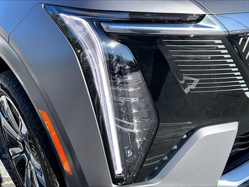 New 2026 Cadillac Escalade IQ Luxury 2 w/ LPO, Floor Liner Package AWD/4WD image 14