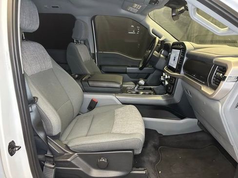 Used 2023 Ford F150 Lightning XLT AWD/4WD image 32
