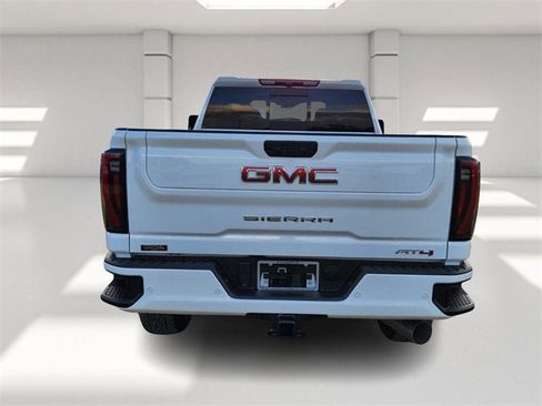 New 2026 GMC Sierra 2500 AT4 image 4