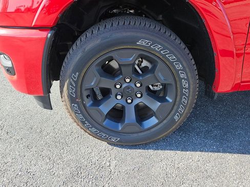 Used 2025 RAM 1500 Big Horn RWD image 9