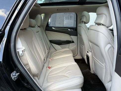 Used 2018 Lincoln MKC Reserve w/ Lincoln MKC Climate Package image 20