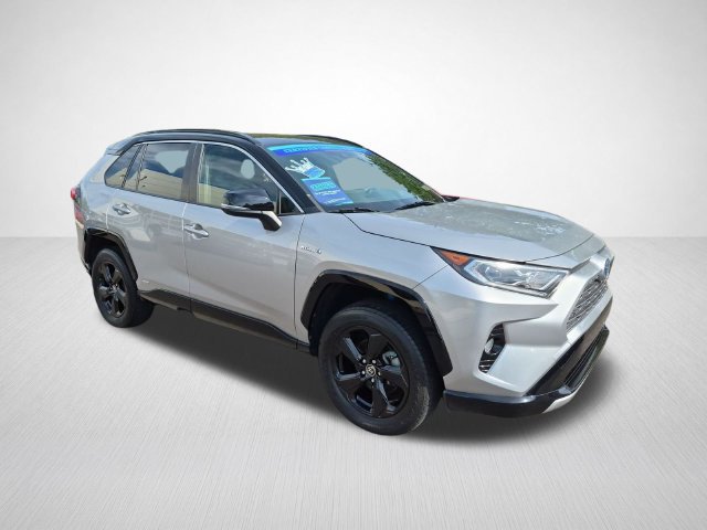 Used 2020 Toyota RAV4 XSE w/ All Weather Liner Package AWD/4WD image 4