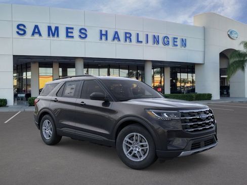 New 2026 Ford Explorer Active RWD image 7