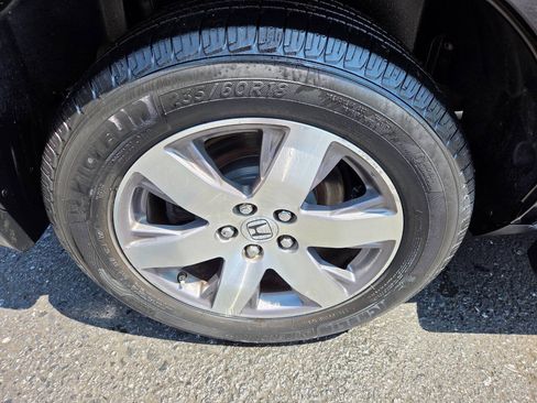 Used 2015 Honda Pilot Touring image 12