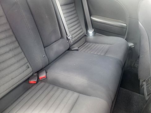 Used 2013 Dodge Challenger R/T RWD image 13