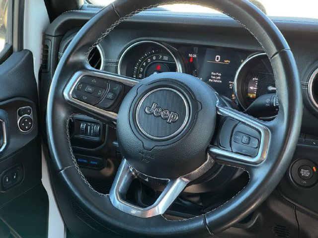 Used 2022 Jeep Wrangler Unlimited Sahara w/ Safety Group AWD/4WD image 16