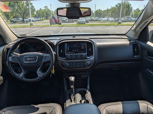 Used 2022 GMC Canyon AT4 w/ Trailering Package AWD/4WD image 3