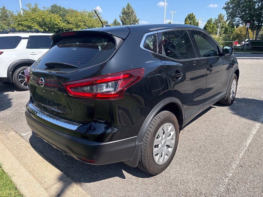 Certified 2020 Nissan Rogue Sport S FWD image 3