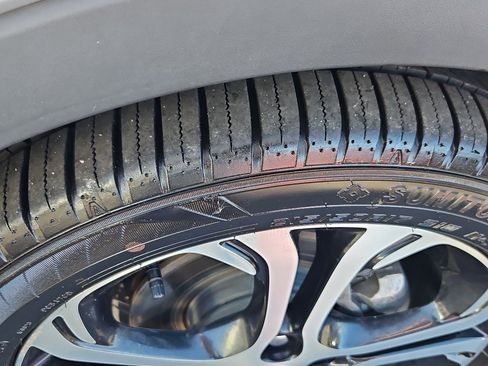 Used 2021 Chevrolet Bolt Premier image 33