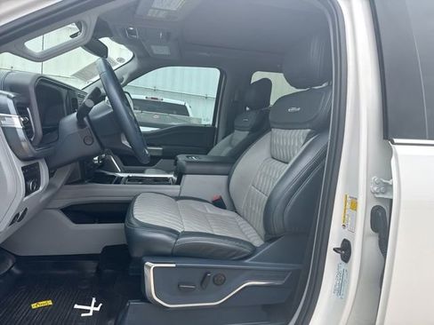 Used 2023 Ford F450 Limited w/ FX4 Off-Road Package image 2