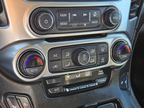 Used 2020 Chevrolet Tahoe LT image 22