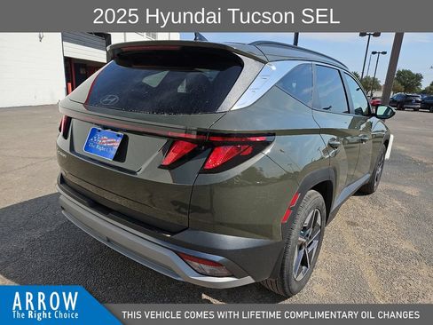Used 2025 Hyundai Tucson SEL FWD image 12