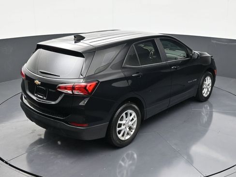 Used 2023 Chevrolet Equinox LS FWD image 16