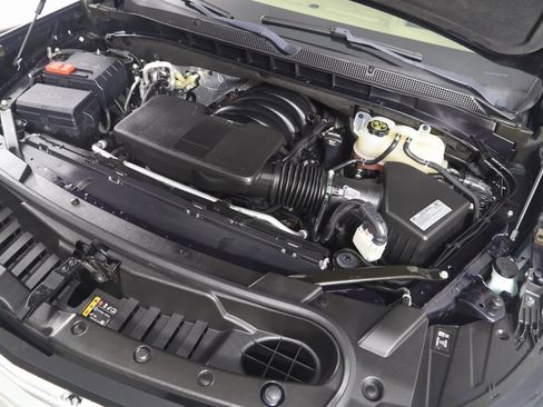 Used 2021 Chevrolet Tahoe Premier w/ Premium Package image 21