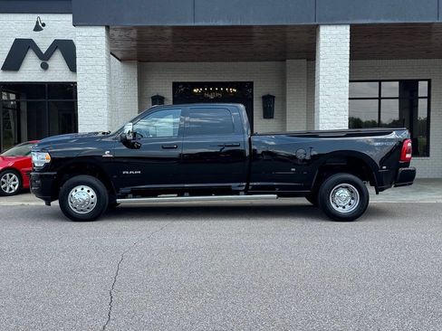 Used 2024 RAM 3500 Laramie w/ Sport Appearance Package AWD/4WD image 7