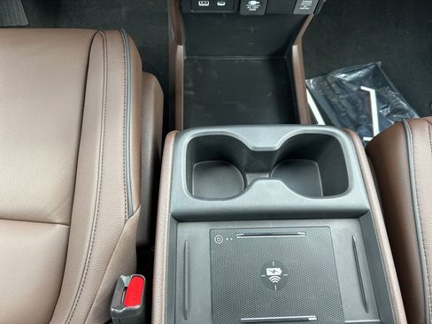 New 2026 Honda Odyssey Touring image 18