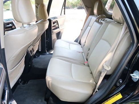 Used 2016 Toyota 4Runner SR5 Premium AWD/4WD image 17