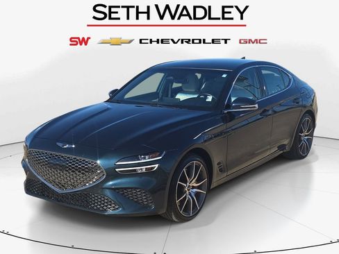 Used 2025 Genesis G70 2.5T RWD image 3