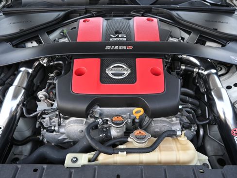 Used 2015 Nissan 370Z NISMO image 70