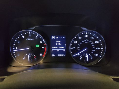 Used 2017 Hyundai Elantra Limited FWD image 23