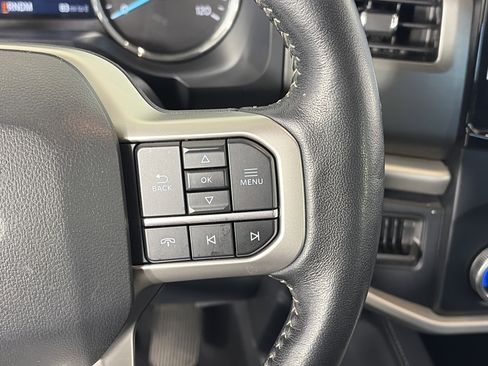 Used 2024 Ford Expedition XLT AWD/4WD image 44