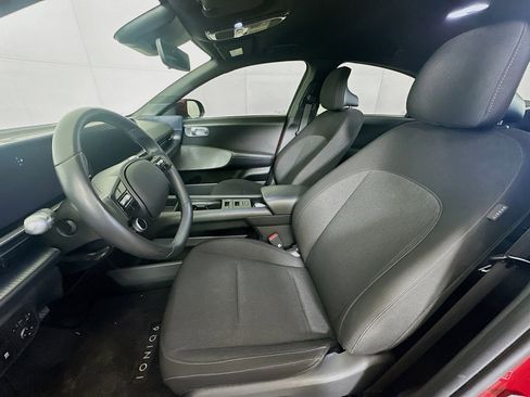 Used 2024 Hyundai Ioniq 6 SE RWD image 13