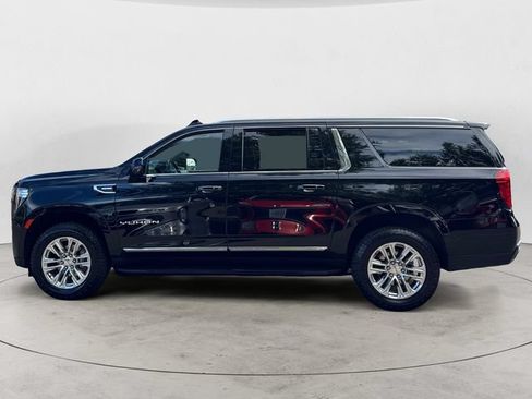 Used 2024 GMC Yukon XL SLT w/ SLT Luxury Package AWD/4WD image 8