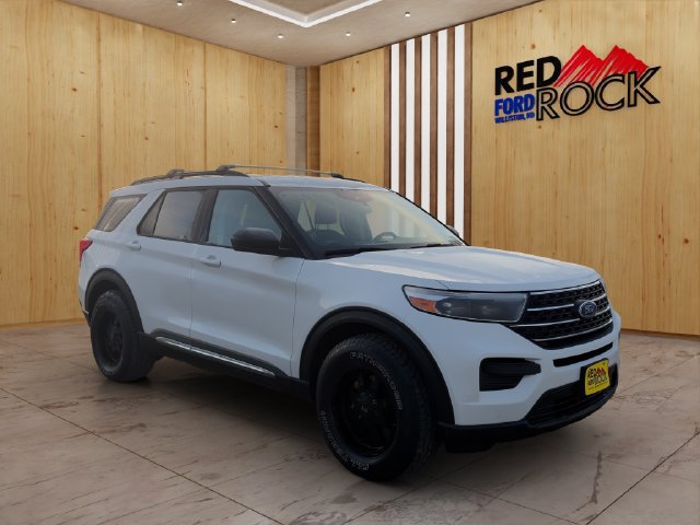 Used 2022 Ford Explorer XLT w/ Class IV Trailer Tow Package AWD/4WD image 8