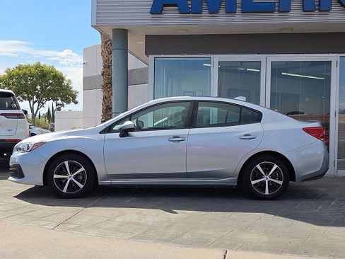 Used 2023 Subaru Impreza 2.0i Premium image 3