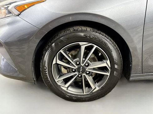 Used 2024 Kia Forte LXS image 4