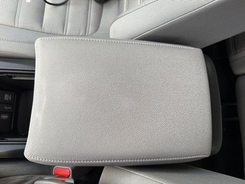 Used 2017 Honda CR-V EX image 36