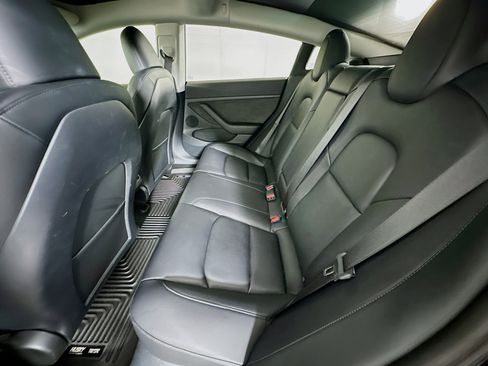 Used 2023 Tesla Model 3 Standard Range RWD image 26