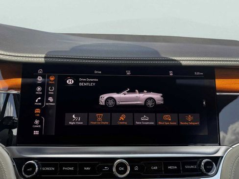 Used 2022 Bentley Continental GT image 65
