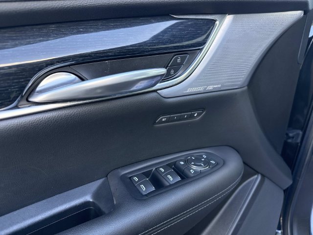 Certified 2024 Cadillac XT5 Premium Luxury w/ LPO, Floor Liner Package AWD/4WD image 17